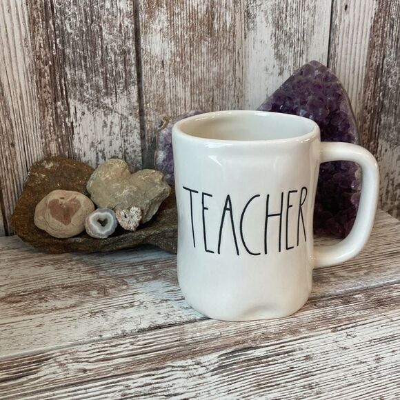 Rae Dunn - TEACHER Coffee mug - Picture 1 of 7